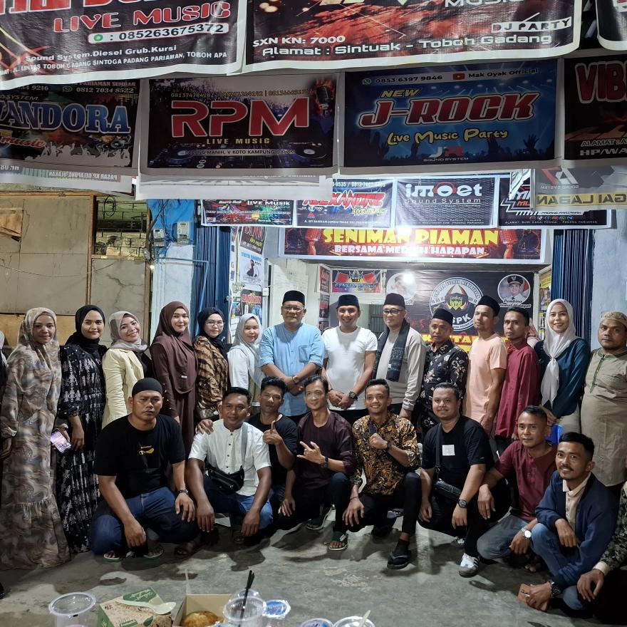 Santunan dan Berbuka Bersama di Korong Kelok, Nagari Pungguang Kasiak Lubuk Alung